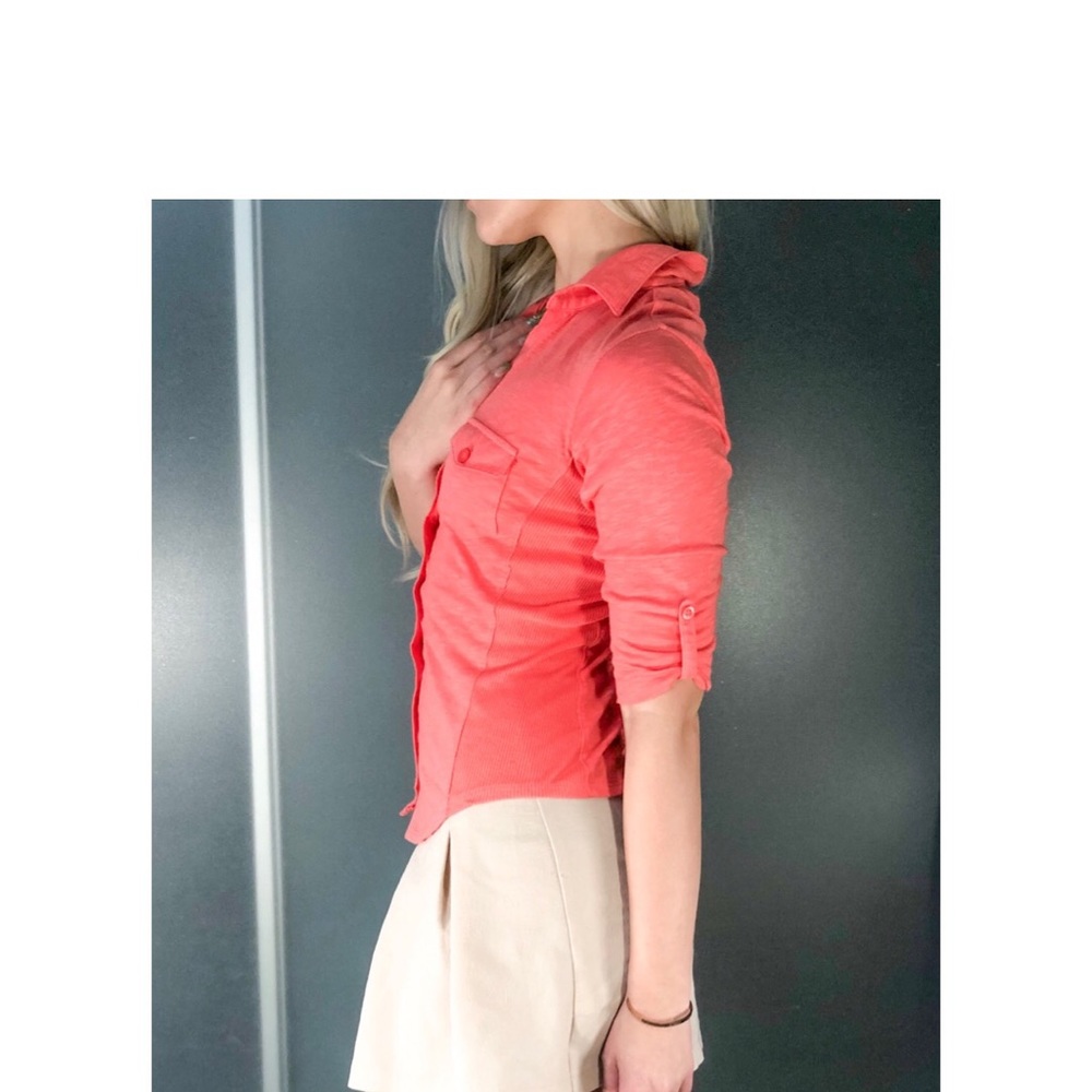 Set ! High waisted skirt and coral top combo - Picture 2 of 3